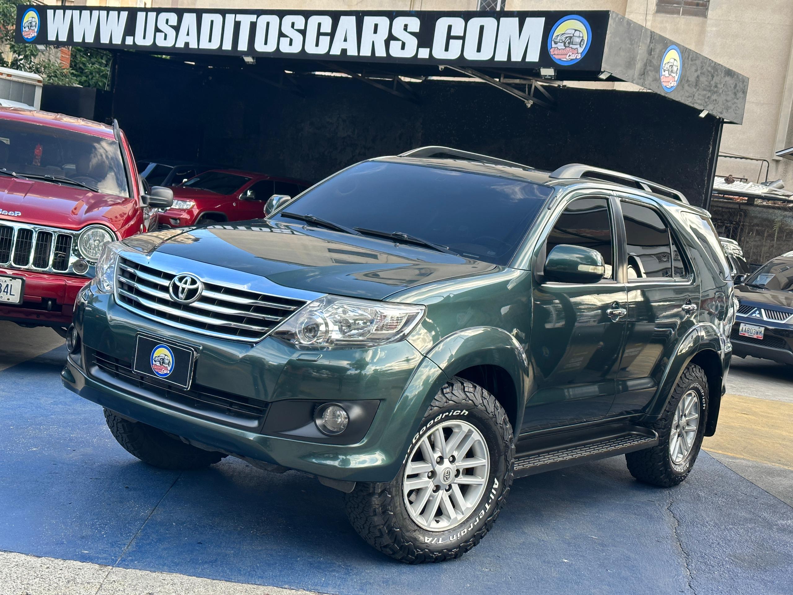 TOYOTA FORTUNER SR VERDE 2012 Usaditos Cars