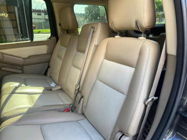 FORD EXPLORER LIMITED 2006 GRIS - Imagen 3