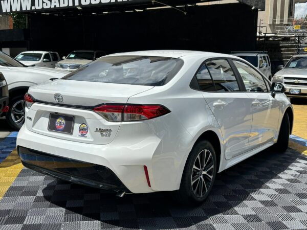 TOYOTA COROLLA LEVIN D4T 2025 BLANCO - Imagen 4