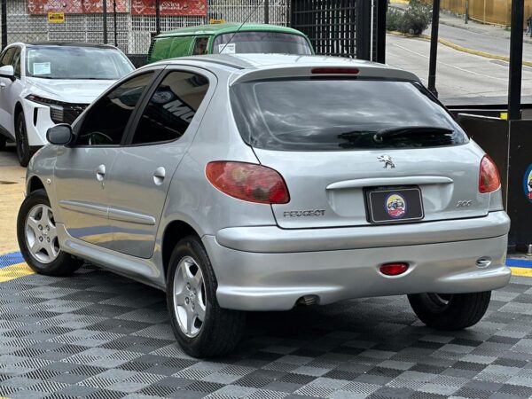 PEUGEOT 206 PLATA 2006 - Imagen 3