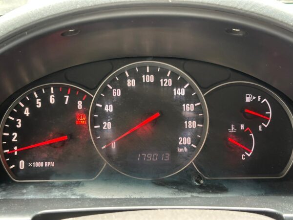 CHEVROLET GRAND VITARA 2008 PLATA - Imagen 12