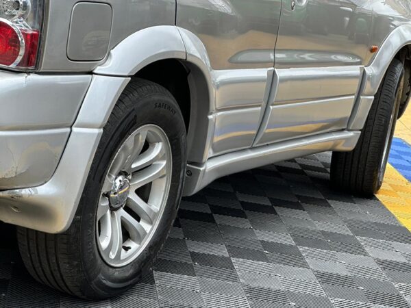CHEVROLET GRAND VITARA 2008 PLATA - Imagen 4
