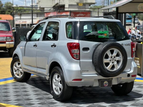 DAIHATSU TERIOS BEGO SPORT 2008 PLATA - Imagen 2