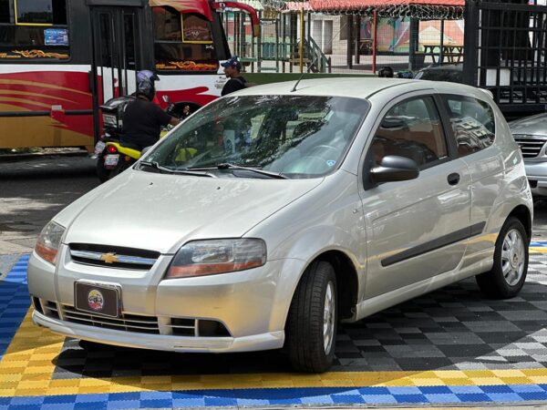 CHEVROLET AVEO 2008 PLATA - Imagen 13