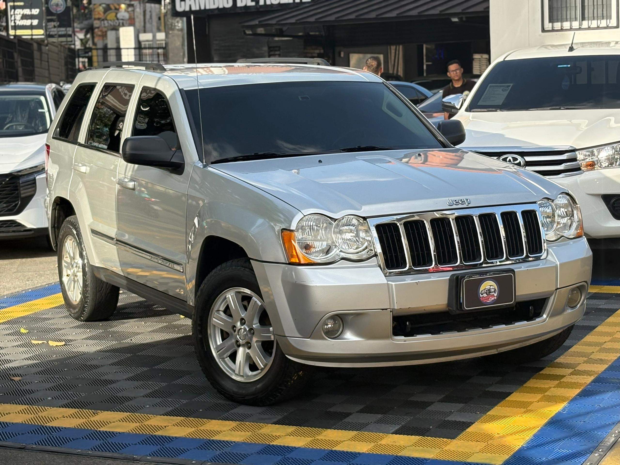 GRAND CHEROKEE LIMITED 2010 PLATA