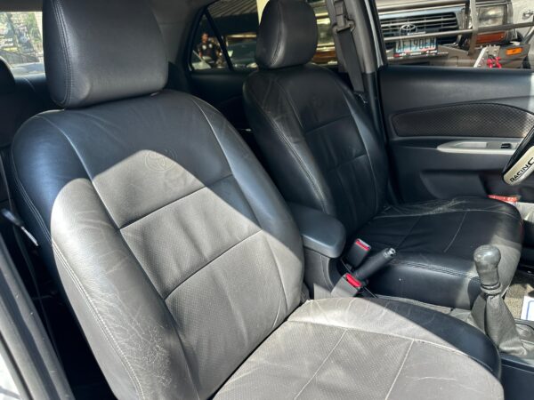TOYOTA YARIS BELTA 2008 PLATA - Imagen 4
