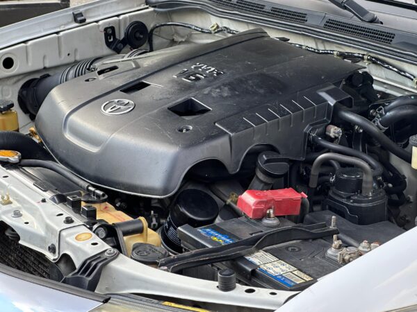 TOYOTA FORTUNER SR 2012 BLANCO - Imagen 8