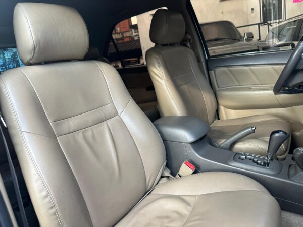 TOYOTA FORTUNER SR 2012 BLANCO - Imagen 5