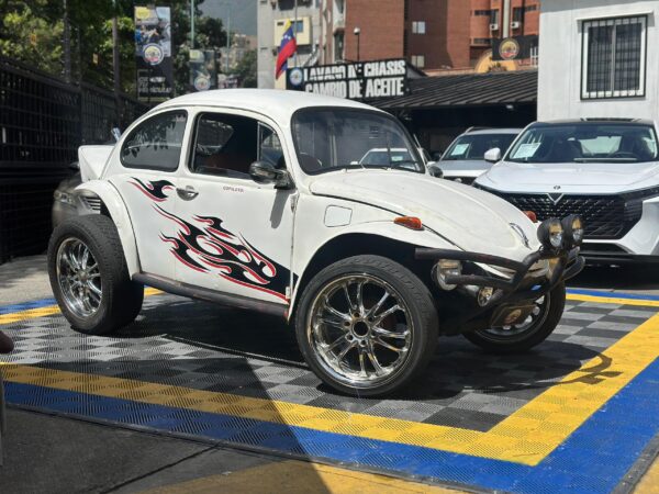 VOLKSWAGEN ESCARABAJO 1976 BLANCO