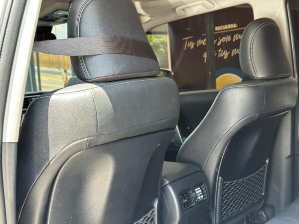 TOYOTA 4RUNNER LIMITED 2022 PLATA - Imagen 10