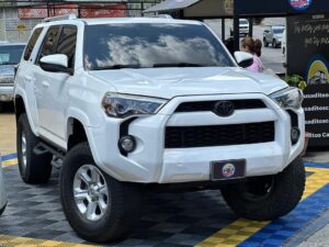 TOYOTA 4RUNNER SR5 2018 BLANCO