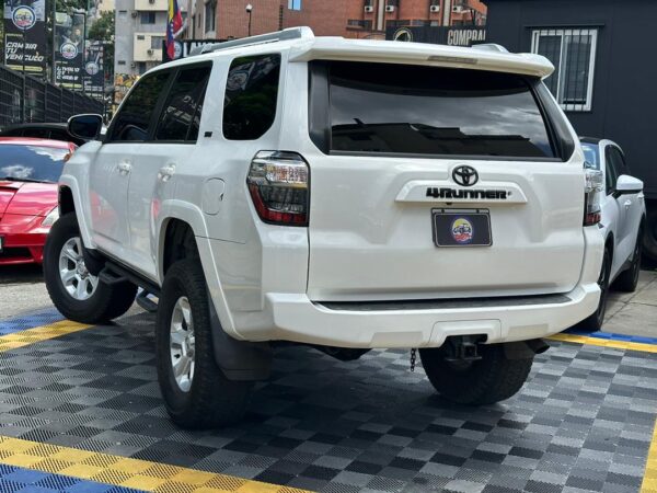 TOYOTA 4RUNNER SR5 2018 BLANCO - Imagen 2