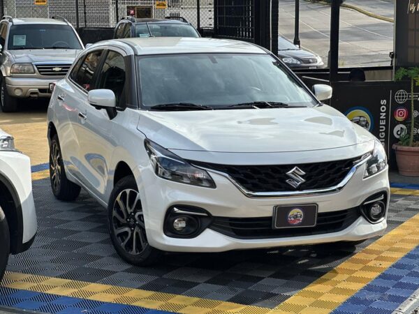 SUZUKI BALENO 2025 BLANCO