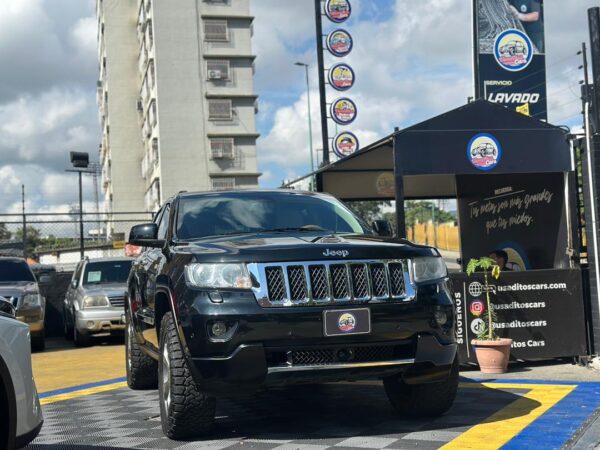 JEEP GRAND CHEROKEE OVERLAND 2012 NEGRO