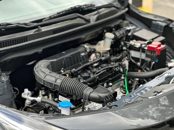 SUZUKI BALENO 2025 GRIS - Imagen 12