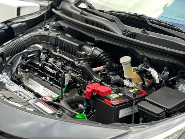 SUZUKI BALENO 2025 GRIS - Imagen 11