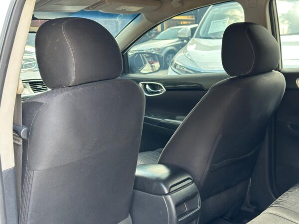 NISSAN SENTRA SV 2016 BLANCO - Imagen 15