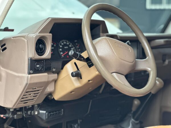TOYOTA MACHITO 2004 BLANCO - Imagen 11
