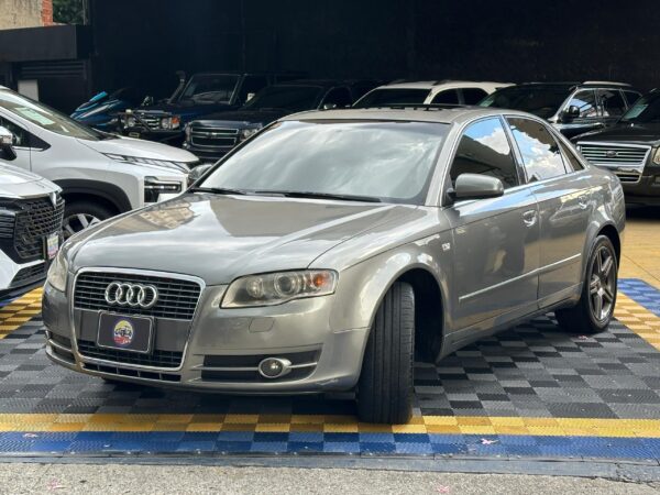 AUDI A4 GRIS 2008 - Imagen 4