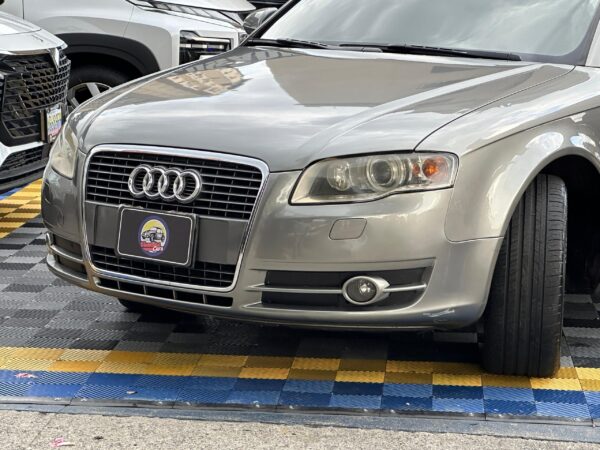 AUDI A4 GRIS 2008 - Imagen 5