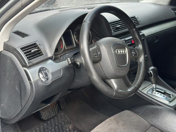 AUDI A4 GRIS 2008 - Imagen 13