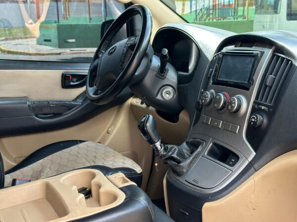 HYUNDAI H1 GRIS 2008 - Imagen 6
