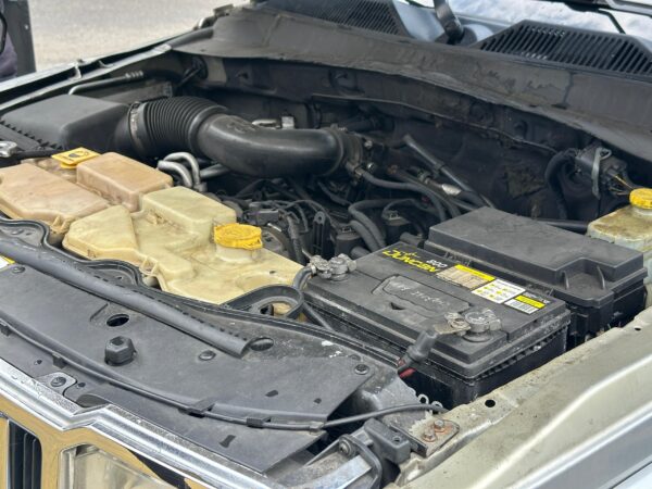 JEEP CHEROKEE KK 2009 PLATA - Imagen 8