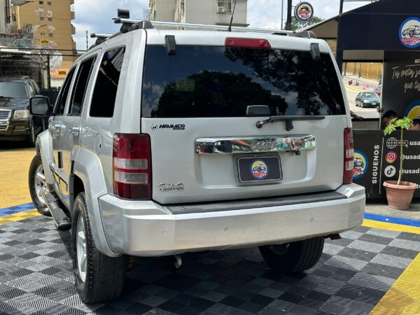 JEEP CHEROKEE KK 2009 PLATA - Imagen 2