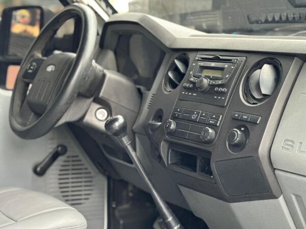 FORD SUPER DUTY F-350 BLANCO 2013 - Imagen 6
