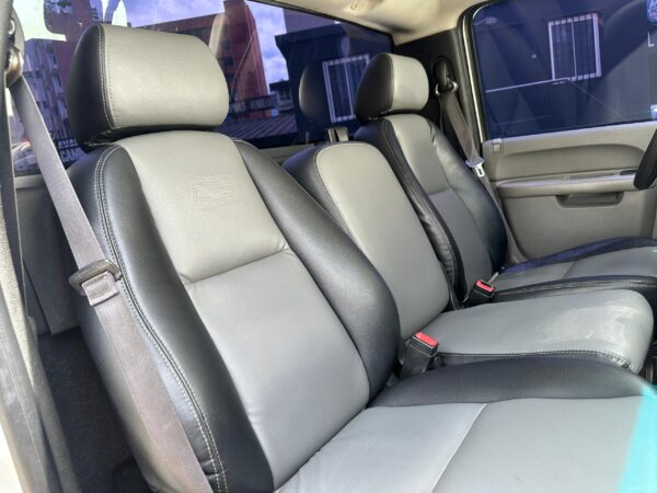 CHEVROLET SILVERADO LS 2012 BLANCO - Imagen 5