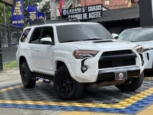 TOYOTA 4RUNNER TRD OFF ROAD 2021 BLANCO