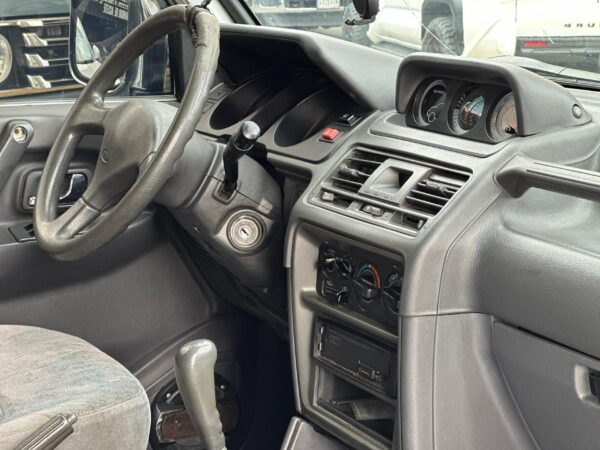 MITSUBISHI MONTERO DAKAR 2007 PLATA - Imagen 7