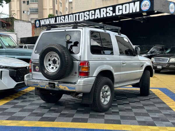 MITSUBISHI MONTERO DAKAR 2007 PLATA - Imagen 3