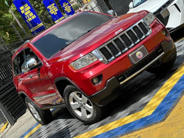 JEEP GRAND CHEROKEE LIMITED 2011 ROJO - Imagen 13