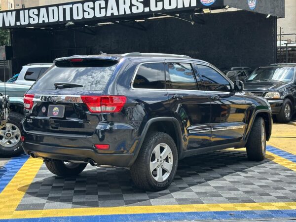 JEEP GRAND CHEROKEE LAREDO 2011 AZUL - Imagen 2