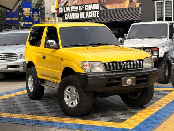TOYOTA MERU 2006 AMARILLO - Imagen 14