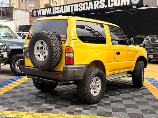 TOYOTA MERU 2006 AMARILLO - Imagen 3