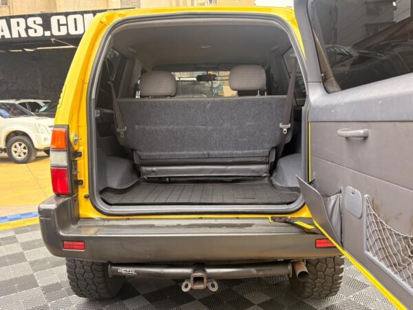 TOYOTA MERU 2006 AMARILLO - Imagen 2