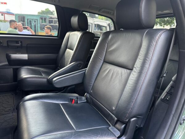 TOYOTA SEQUOIA TRD PRO 2020 VERDE - Imagen 9