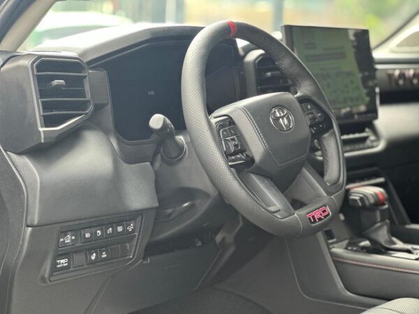 TOYOTA TUNDRA TRD PRO 2023 - Imagen 8