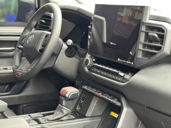 TOYOTA TUNDRA TRD PRO 2023 - Imagen 5