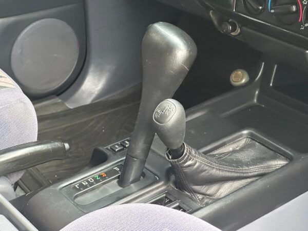 TOYOTA PRADO 2001 VERDE - Imagen 5