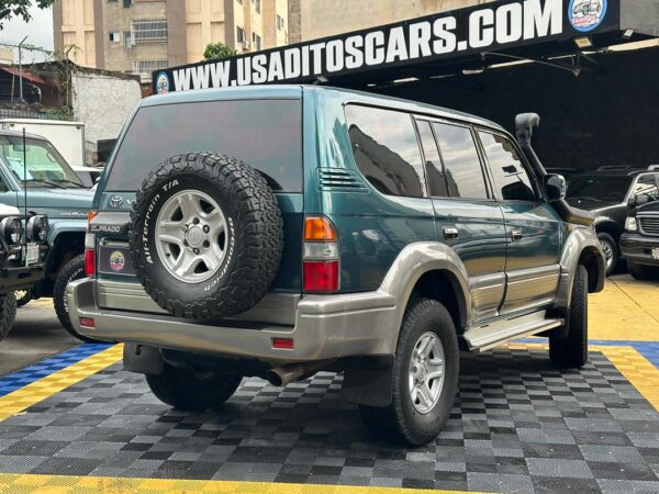 TOYOTA PRADO 2001 VERDE - Imagen 2