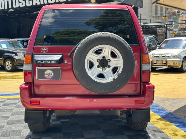 TOYOTA MERU 2005 ROJO - Imagen 8