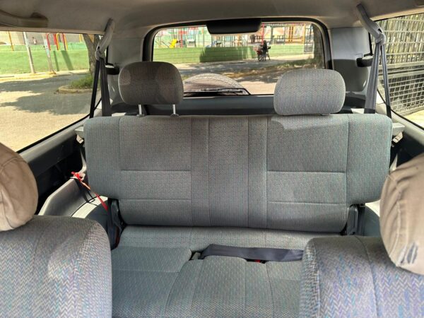 TOYOTA MERU 2005 ROJO - Imagen 5