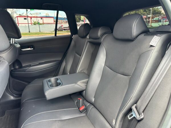 TOYOTA COROLLA CROSS 2022 PLATA - Imagen 4