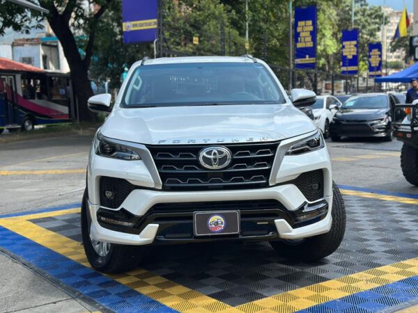 TOYOTA FORTUNER GXR 2025 BLANCO - Imagen 11