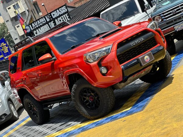 TOYOTA 4RUNNER TRD PRO 2015 NARANJA - Imagen 15