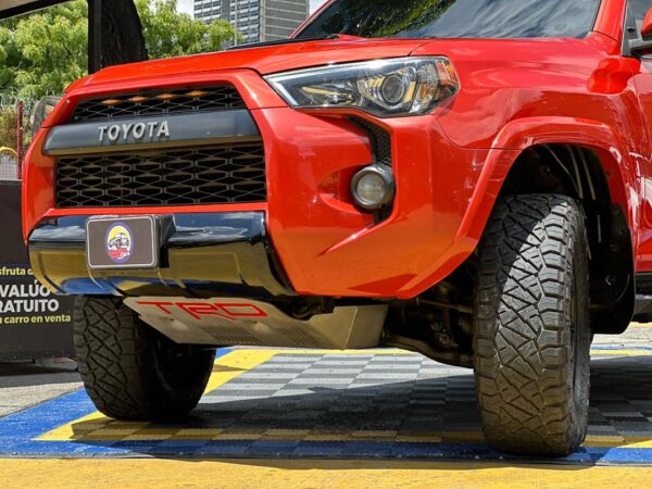 TOYOTA 4RUNNER TRD PRO 2015 NARANJA - Imagen 13