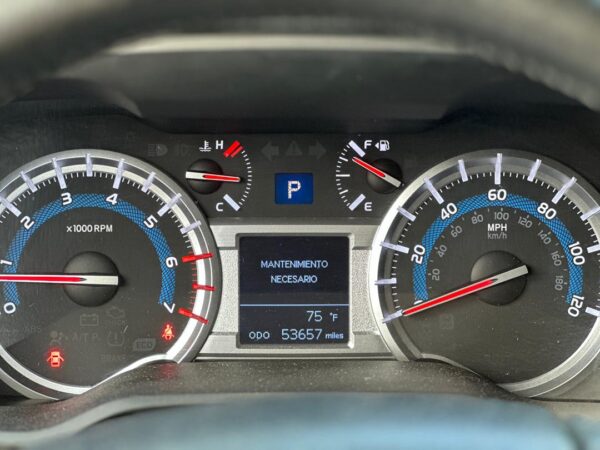 TOYOTA 4RUNNER TRD PRO 2015 NARANJA - Imagen 12